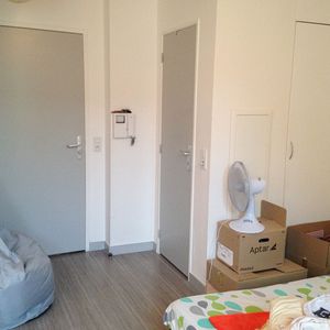 Location Appartement 1 pièce 21m² - Photo 2