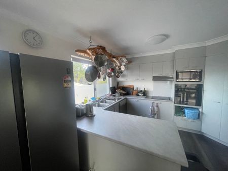 Parkwood - Photo 3