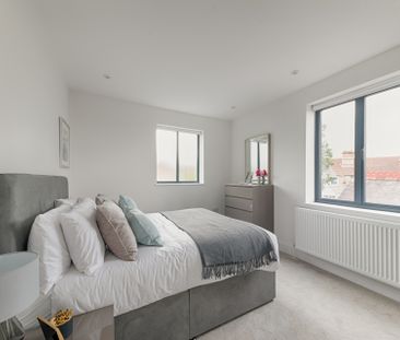 1 Bedroom Flat - Photo 2