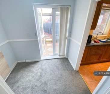2 bedroom terraced house to rent - Photo 1