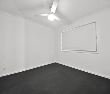 Stunning Family Home in Spring Mountain - $700 per week - Photo 6