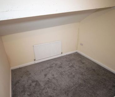 East Parade, Sowerby Bridge, HX6 2BH - Photo 2