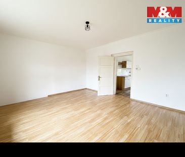 Pronájem bytu 2+1 66 m² - Photo 1