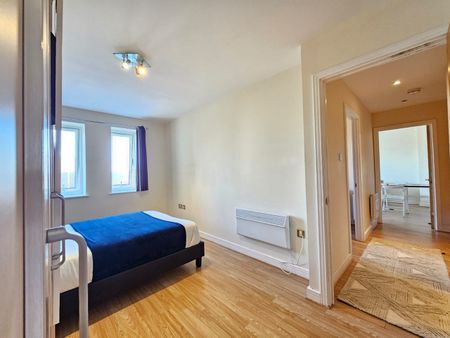 2 Bed Flat, Central House, E15 - Photo 5
