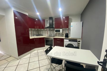 Location appartement studio 30 m² Cuers - Photo 3