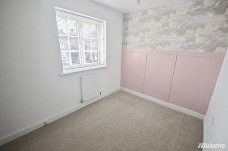 3 bedroom semi-detached house to rent - Photo 3