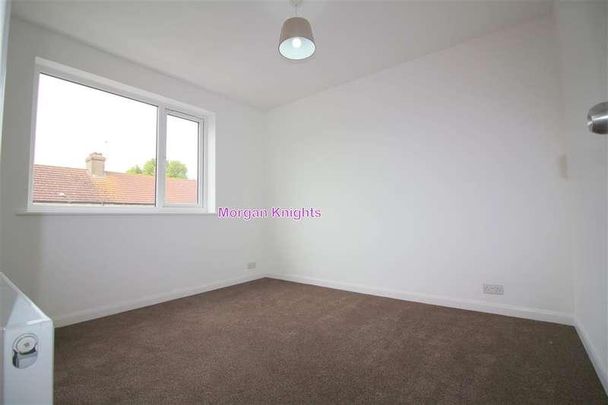 Stokes Road, East Ham, E6 - Photo 1