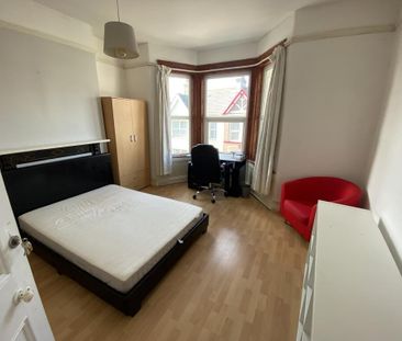 4 bedroom house share to rent - Photo 2