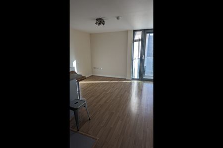 1 Bed Flat, George Hudson Tower, E15 - Photo 4