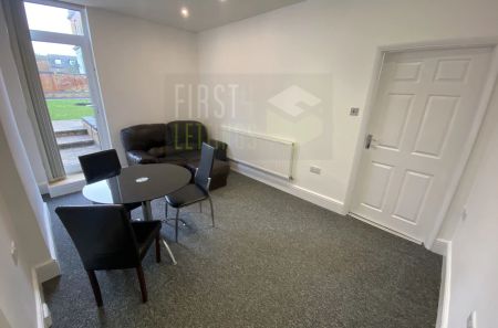 The Coach House, Alexandra Road, Stoneygate, Leicester, LE2 - Photo 2