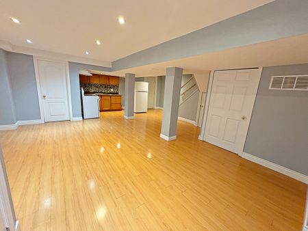 For Lease - 91 Ridgeway Court Unit# Lower, Vaughan, Ontario - Photo 2