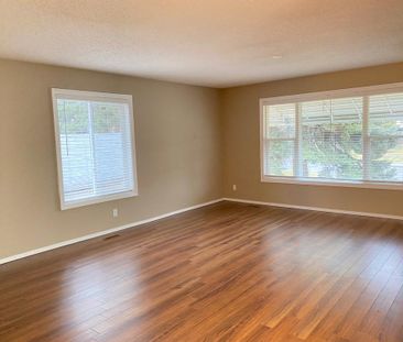 Main Level Unit Located in Parkvale!! - Photo 5