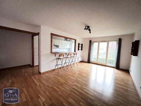 Location Appartement 4 pièces 80m² LILLE 59000 - Photo 2