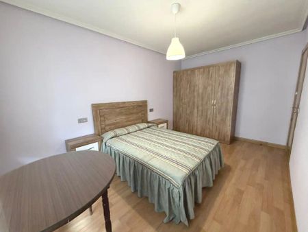 Piso de alquiler en Carmelitas - Foto 2