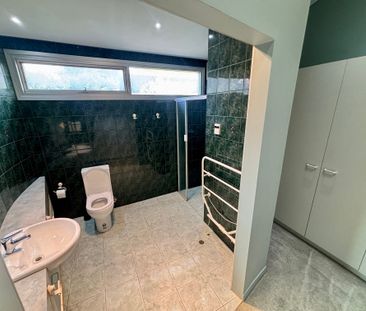 Windsor Gardens - Photo 5