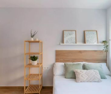 Room in a shared 5-bedroom apartment for rent in Puerta Bonita - Foto 2