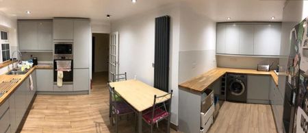 5 bedroom detached house to rent - Photo 5