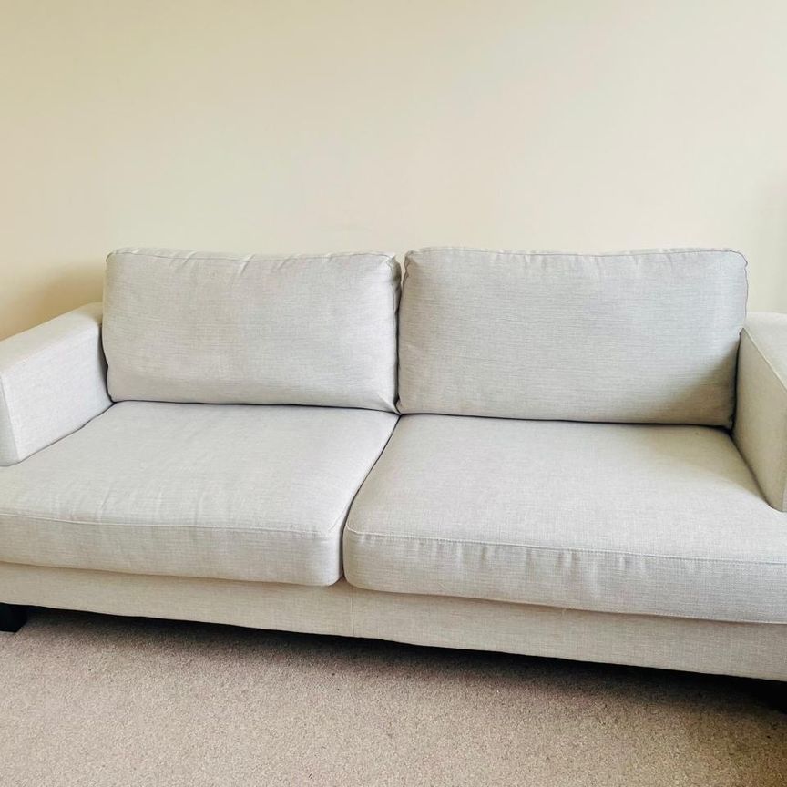 3 Bed Terraced House, Rodyard Way, CV1 - Photo 1