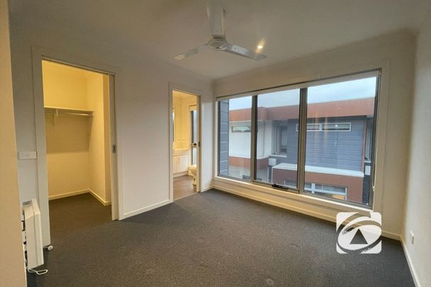 AMAZING LOCATION - Photo 1