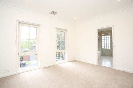 2 Alandale Street, Surrey Hills - Photo 5