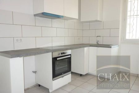 Appartement 3 pièces 69m2 MARSEILLE 5EME 1 105 euros - Photo 4