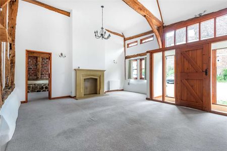 A beautifully presented home of character and period charm - Photo 4