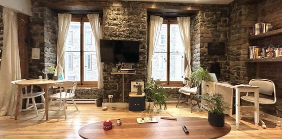 Loft entièrement meublé à louer Vieux-Québec juillet 2026 - Photo 2