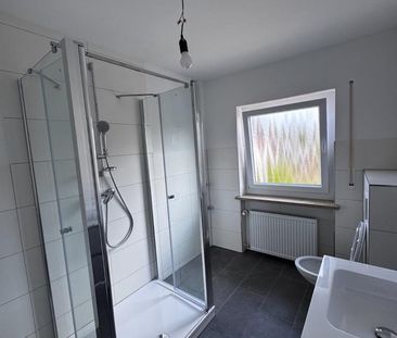 Frisch Renovierte 3-Zimmer Wohnung mit Balkon in Roth, 1. OG - Foto 1