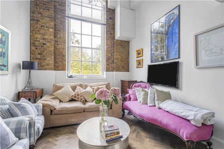 Pages Walk, London, SE1 4HG - Photo 2