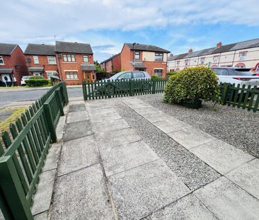 Hartley Close, Hartlepool - Photo 1