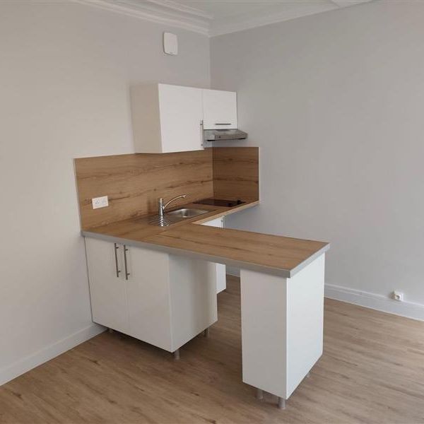 Location Appartement 2 pièces 33m² PARIS 9ème - Photo 1