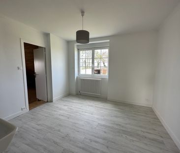 A louer Maison Bourg Blanc T7 Refaite à neuf. - Photo 6