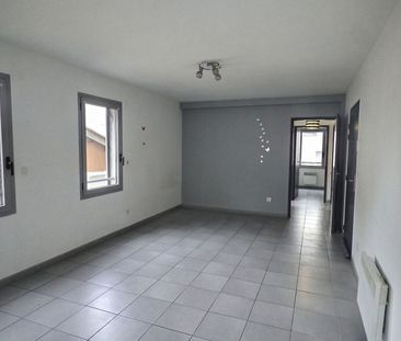 Appartement à louer 3 pièces • 64,79 m 2 Marseille 4 - Photo 2