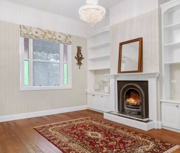 Charming Renovated Eastside Cottage - Photo 2