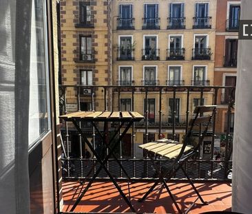 madrid, Community of Madrid 28013 - Photo 3