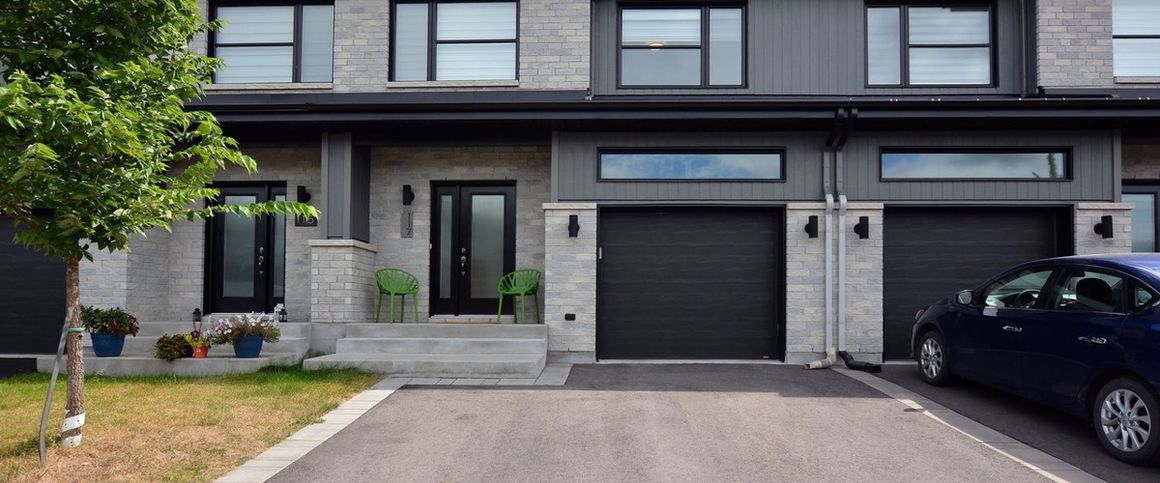 À louer / Maison à étages - Photo 1