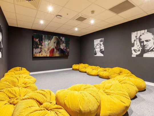 Premium Townhouse Ensuite - Photo 1