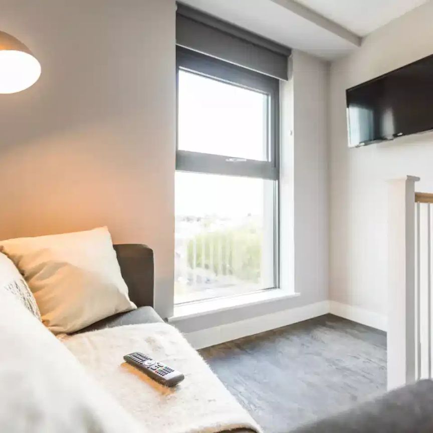 1 Bed Penthouse - Photo 1