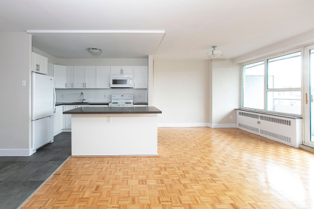 For Lease - 10 Shallmar Boulevard Unit# 811, Toronto, Ontario - Photo 3