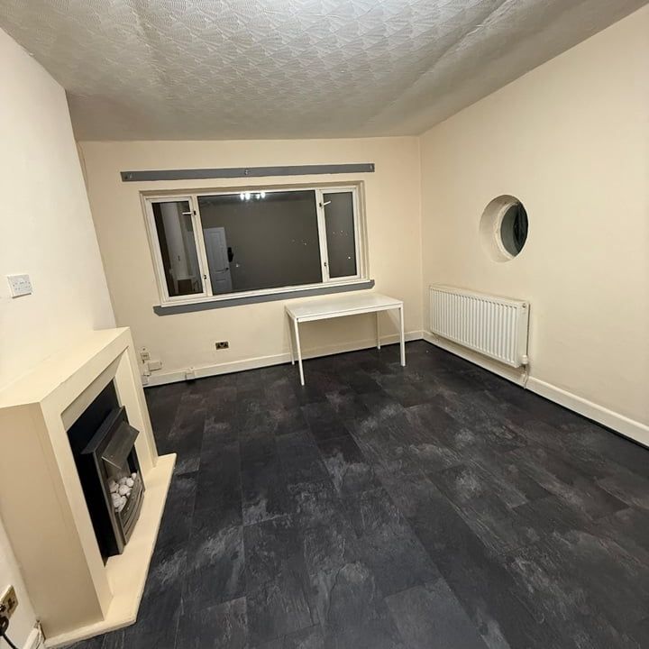 3 Bed Flat, Parkneuk Road, G43 - Photo 1