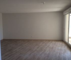 Location Appartement 2 pièces 48m² PUGET SUR ARGENS 83480 - Photo 1