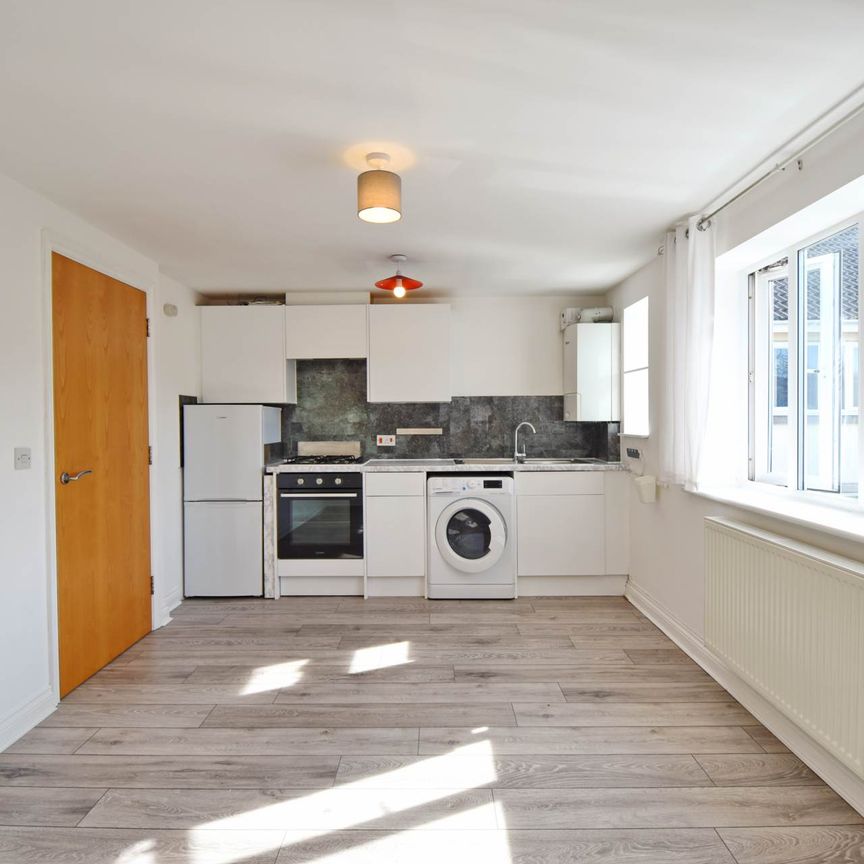 Richeson Walk, Henbury - Photo 1