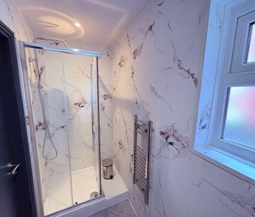 Beach Road - Room 8, South Shields, South Shields, Tyne and Wear, N... - Photo 4