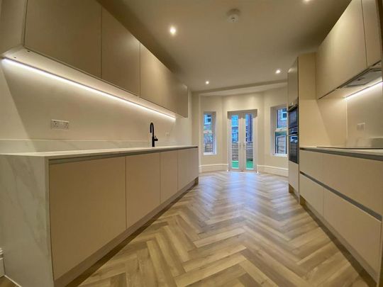 3 bedroom terraced house to rent - Photo 1