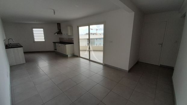 Location Appartement 72.07m² 4 pièces Fort de france - Photo 1