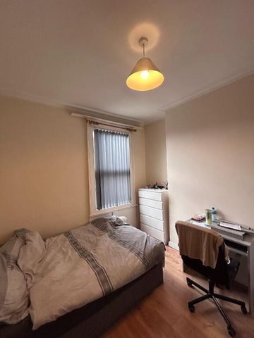 13 Wolseley Street, Belfast, BT7 1LG - Photo 2