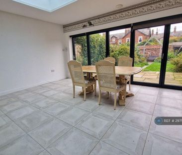 5 bedroom terraced house to rent - Photo 5