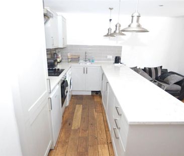 House share to rent - Photo 2