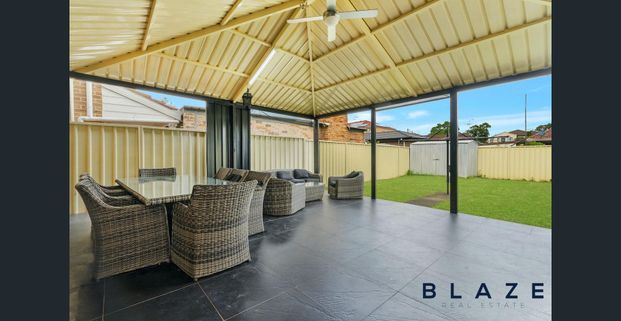 Stylish, spacious, and ready to move in Duplex! - Photo 1