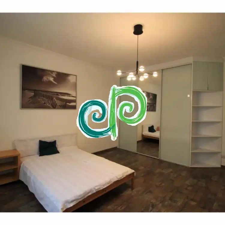 Budapest, II. kerület, Szépilona, Hűvösvölgyi út - Photo 1